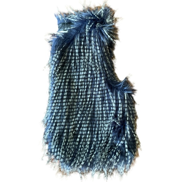 Xhilaration Faux Fur Vest - Picture 5 of 7